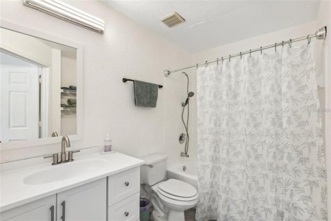 Condominio en alquiler en Tampa, Florida, 2 dormitorios, 95.88 m2 № 2112116 - foto 12