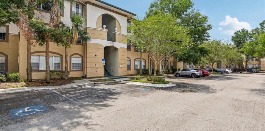 Condominio en Tampa, Florida, 2 dormitorios  № 2112116