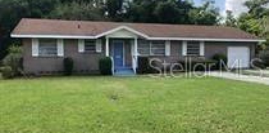 Villa ou maison à DeLand, Floride 4 chambres, 130.06 m2 № 2096037