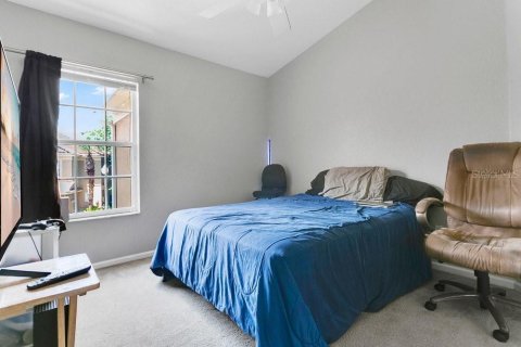 Condominio en venta en Orlando, Florida, 3 dormitorios, 156.26 m2 № 2098279 - foto 17