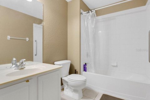 Condominio en venta en Orlando, Florida, 3 dormitorios, 156.26 m2 № 2098279 - foto 16