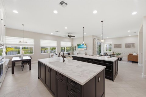 House in Westlake, Florida 5 bedrooms, 350.24 sq.m. № 2391801 - photo 5