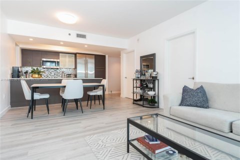 Copropriété à vendre à Miami, Floride: 2 chambres, 103.21 m2 № 1941329 - photo 1