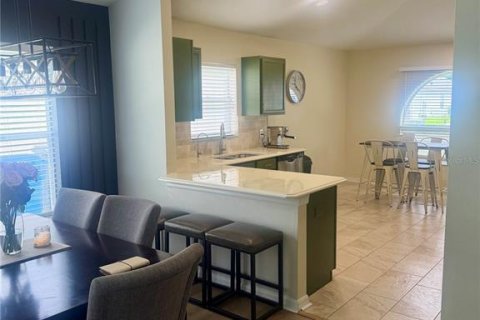 Casa en venta en Tampa, Florida, 3 dormitorios, 150.5 m2 № 2221566 - foto 11