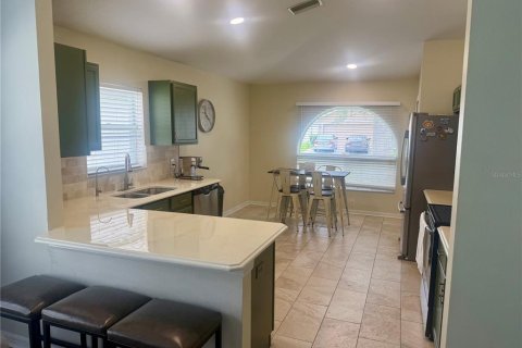 Casa en venta en Tampa, Florida, 3 dormitorios, 150.5 m2 № 2221566 - foto 6