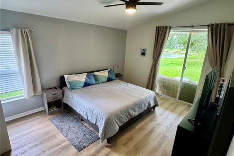 Casa en venta en Tampa, Florida, 3 dormitorios, 150.5 m2 № 2221566 - foto 13