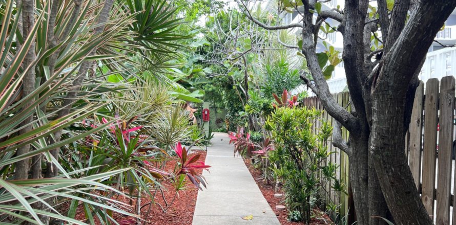 Condo in Lake Worth, Florida, 2 bedrooms  № 1210418