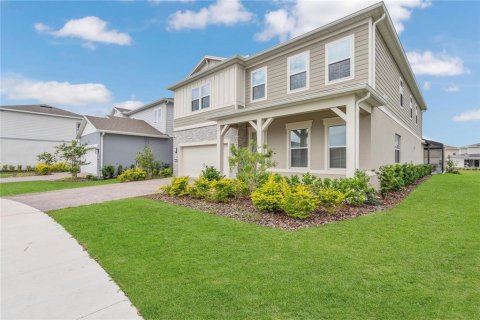 House in Orlando, Florida 5 bedrooms, 407.93 sq.m. № 1881405 - photo 4