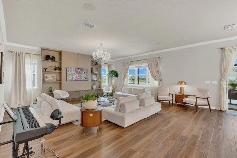 House in Orlando, Florida 5 bedrooms, 407.93 sq.m. № 1881405 - photo 11