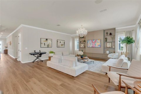House in Orlando, Florida 5 bedrooms, 407.93 sq.m. № 1881405 - photo 12