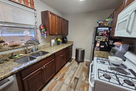 Casa en venta en Deltona, Florida, 3 dormitorios, 97.55 m2 № 1775597 - foto 11