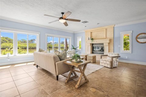 House in Palm Harbor, Florida 4 bedrooms, 297.84 sq.m. № 2202748 - photo 7