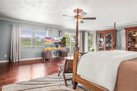 House in Palm Harbor, Florida 4 bedrooms, 297.84 sq.m. № 2202748 - photo 30