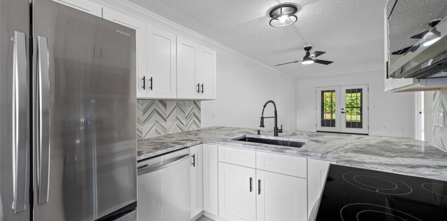 Condo in Largo, Florida, 2 bedrooms  № 2391332