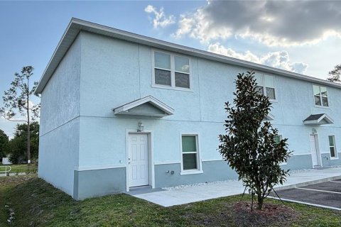 Снять в аренду таунхаус в Киссимми, Флорида 3 спальни, 133.41м2, № 1597516 - фото 1