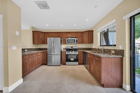 Touwnhouse à louer à Davie, Floride: 3 chambres, 132.39 m2 № 2059249 - photo 30