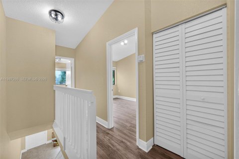 Touwnhouse à louer à Davie, Floride: 3 chambres, 132.39 m2 № 2059249 - photo 7