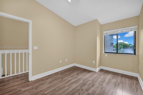 Touwnhouse à louer à Davie, Floride: 3 chambres, 132.39 m2 № 2059249 - photo 9