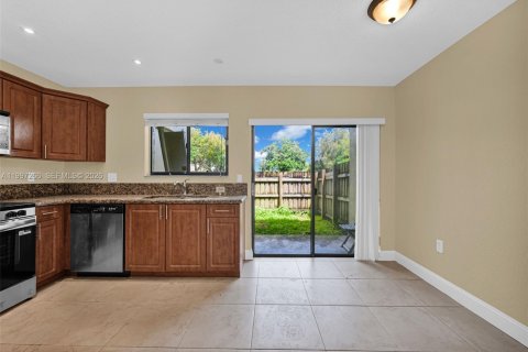 Touwnhouse à louer à Davie, Floride: 3 chambres, 132.39 m2 № 2059249 - photo 29