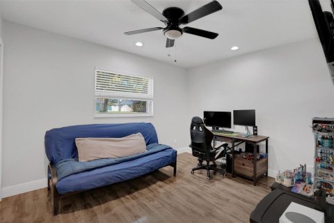 Casa en venta en Winter Park, Florida, 4 dormitorios, 165.18 m2 № 1901009 - foto 20