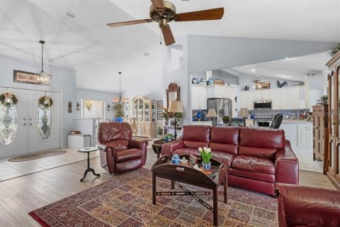 House in Sun City Center, Florida 2 bedrooms, 199.65 sq.m. № 2142926 - photo 6