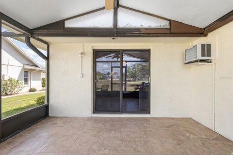House in Sun City Center, Florida 2 bedrooms, 199.65 sq.m. № 2142926 - photo 24