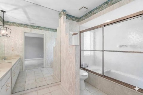 House in Sun City Center, Florida 2 bedrooms, 199.65 sq.m. № 2142926 - photo 23