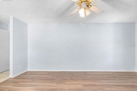 House in Sun City Center, Florida 2 bedrooms, 199.65 sq.m. № 2142926 - photo 20