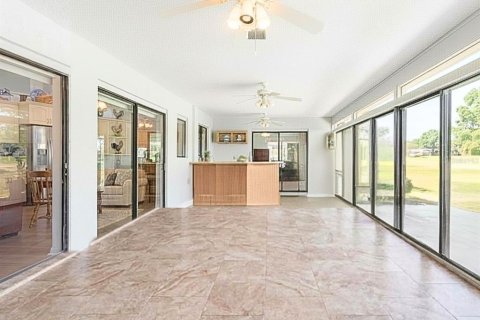 House in Sun City Center, Florida 2 bedrooms, 199.65 sq.m. № 2142926 - photo 14