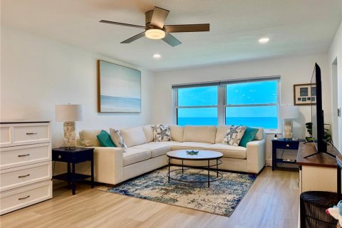 Condo in Clearwater, Florida, 1 bedroom  № 1919101 - photo 9