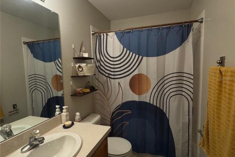Townhouse in Brandon, Florida 2 bedrooms, 129.51 sq.m. № 2239843 - photo 15