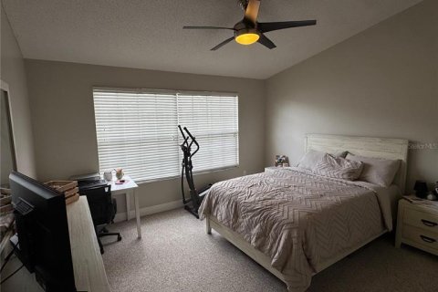 Townhouse in Brandon, Florida 2 bedrooms, 129.51 sq.m. № 2239843 - photo 16