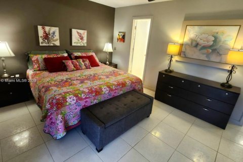 Купить кондоминиум в Дирфилд-Бич, Флорида 1 спальня, 65.77м2, № 2039501 - фото 14