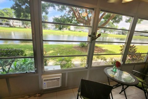 Купить кондоминиум в Дирфилд-Бич, Флорида 1 спальня, 65.77м2, № 2039501 - фото 19