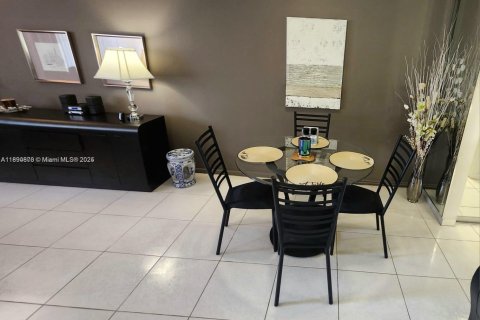 Купить кондоминиум в Дирфилд-Бич, Флорида 1 спальня, 65.77м2, № 2039501 - фото 5