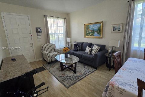 Снять в аренду таунхаус в Пемброк-Пайнс, Флорида 3 спальни, 125.23м2, № 2058343 - фото 22