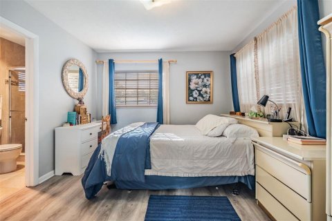 Casa en venta en Tampa, Florida, 4 dormitorios, 159.7 m2 № 1829271 - foto 9