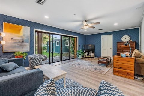 Casa en venta en Tampa, Florida, 4 dormitorios, 159.7 m2 № 1829271 - foto 28