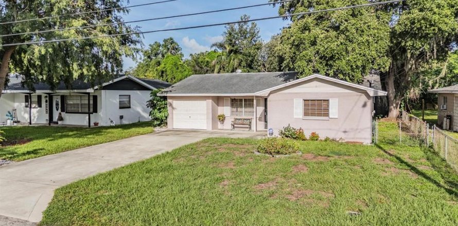 Casa en Tampa, Florida 4 dormitorios, 159.7 m2 № 1829271