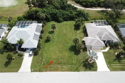 Terreno en Rotonda, Florida № 2228570