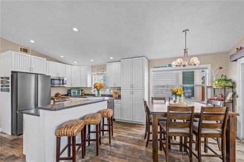 Casa en venta en New Smyrna Beach, Florida, 3 dormitorios, 176.05 m2 № 2378085 - foto 16