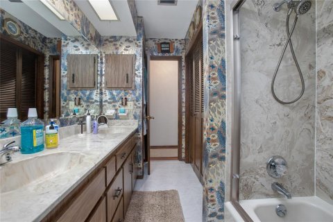 Купить виллу или дом в Деланд, Флорида 11 комнат, 211.07м2, № 1894524 - фото 25