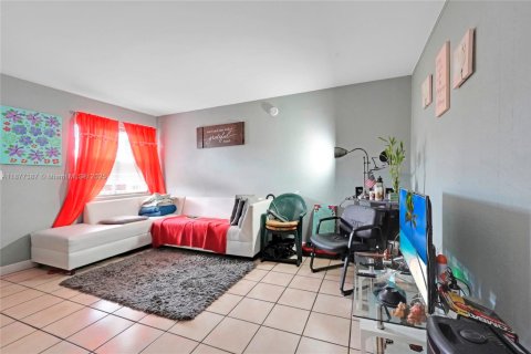 Купить кондоминиум в Хайалиа, Флорида 1 спальня, 47.94м2, № 1924305 - фото 8