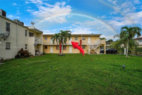 Купить кондоминиум в Хайалиа, Флорида 1 спальня, 47.94м2, № 1924305 - фото 16