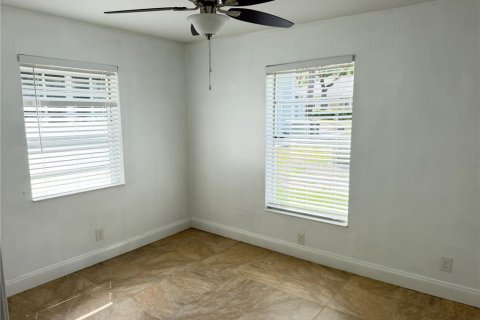 Condo in Ocala, Florida, 2 bedrooms  № 2208215 - photo 4