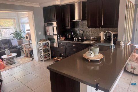 Casa en venta en Dania Beach, Florida, 3 dormitorios, 107.4 m2 № 2029775 - foto 27