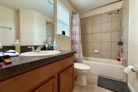 Villa ou maison à vendre à Kissimmee, Floride: 4 chambres, 216.28 m2 № 2420301 - photo 20