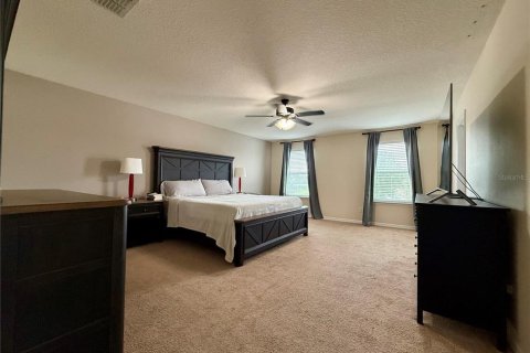 Villa ou maison à vendre à Kissimmee, Floride: 4 chambres, 216.28 m2 № 2420301 - photo 15
