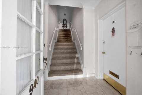 Copropriété à louer à Coral Gables, Floride: 2 chambres, 105.35 m2 № 1938733 - photo 17