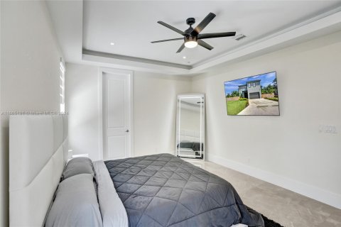 House in Lake Worth, Florida 3 bedrooms, 217.67 sq.m. № 1862546 - photo 21
